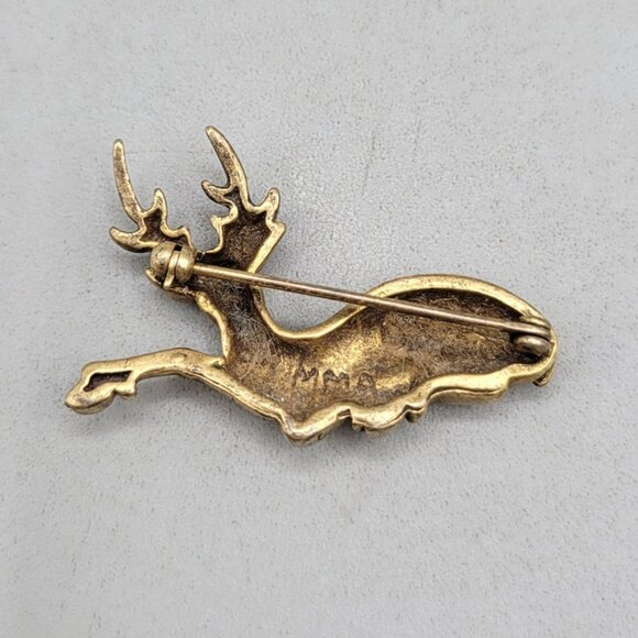Vintage MMA Gold Brass Reclining Deer Stag Brooch Pin - Picture 4 of 5